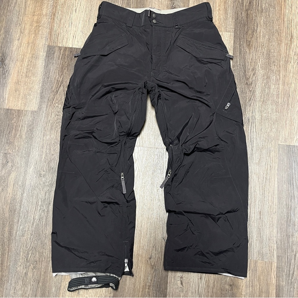 Burton Snowboarding Pull-up Pants Size M Belt Loops Black
